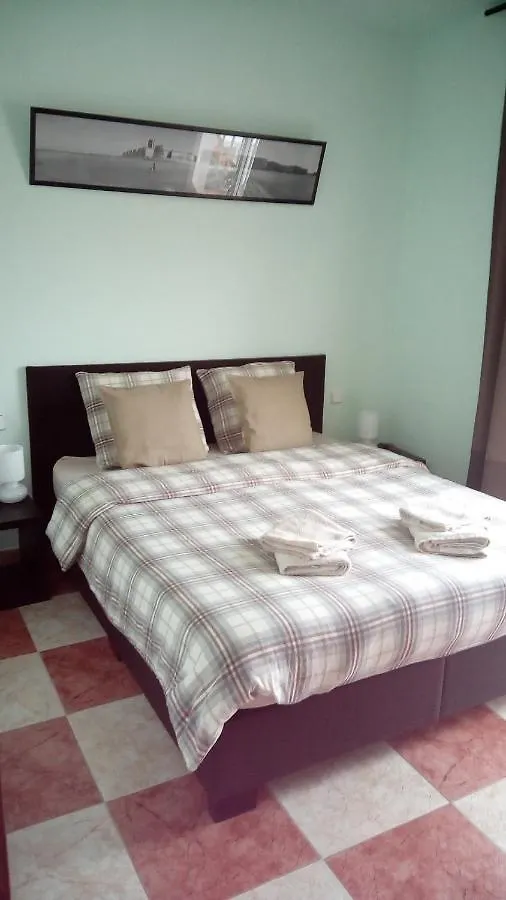 ** לינה וארוחת בוקר פואנגירולה B&B Casa Arigili ספרד