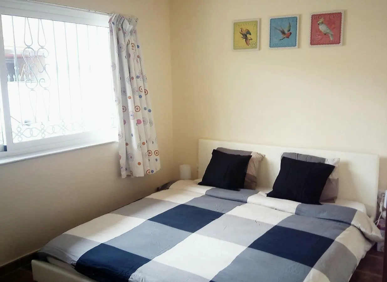 פואנגירולה B&B Casa Arigili 2*,  ספרד